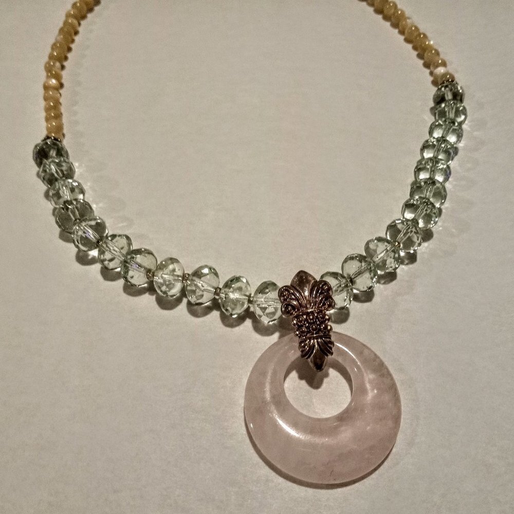 Pink Agate Briolette Bead Fleur de Lis Necklace - Picture 2 of 3